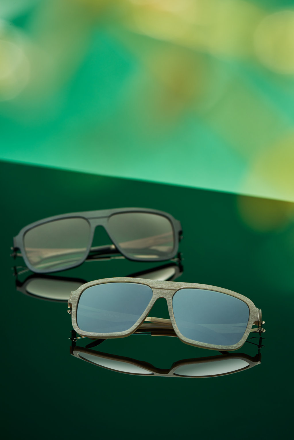ic!_berlin_Sunglasses_Stilllife_Leaf_Egon_Black_and_Walnut-Graphite _